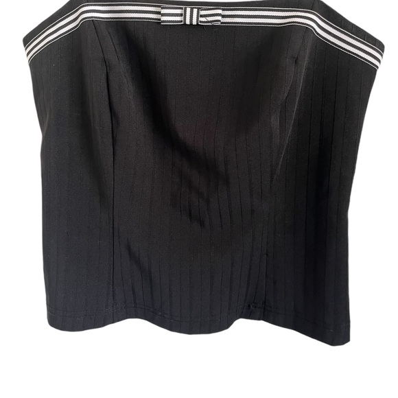 Breakin’ Loose Crop Top with Contrast Elastic Detail - Picture 4 of 12